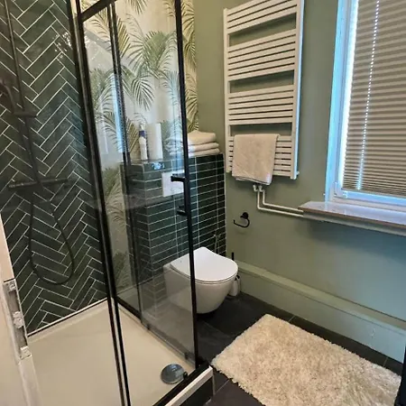 Private In Poll 民宿